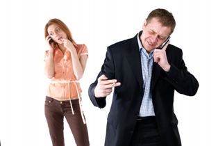 Five Questions A Woman Should Consider Before Having a Long Distance Relationship