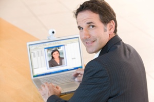 How to Target the Right Women with your Online Dating Profile